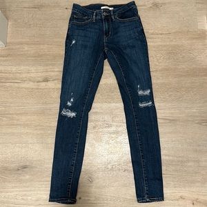 711 Skinny jeans- Women’s size 25